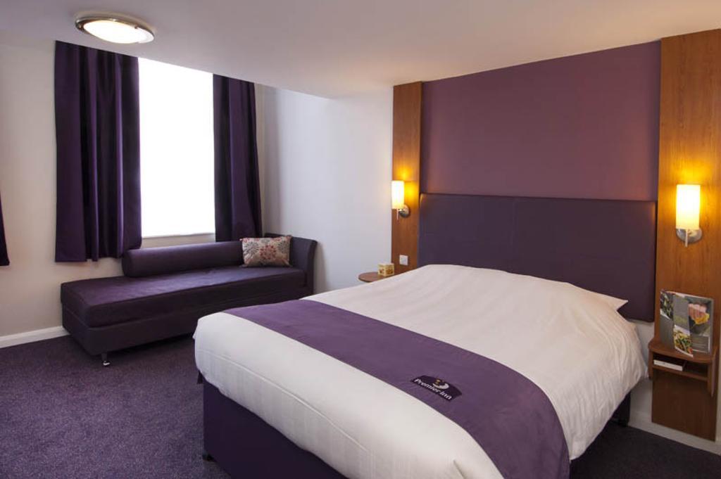 Premier Inn Norwich - Broadlands Park Thorpe St Andrew Экстерьер фото